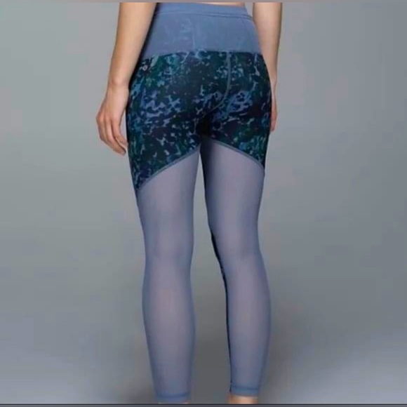 Lululemon- Running in the City 7/8 Tight- Size 6 - Picture 2 of 5